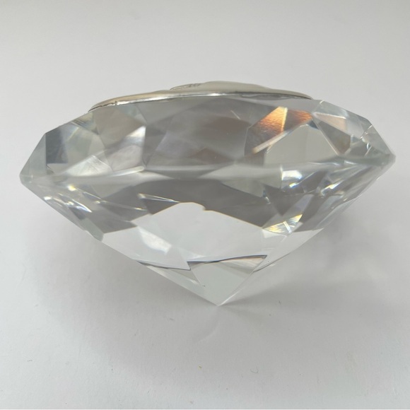 Crystal Diamond Paperweight With Silver Madonna and Child Portrait - Picture 9 of 15